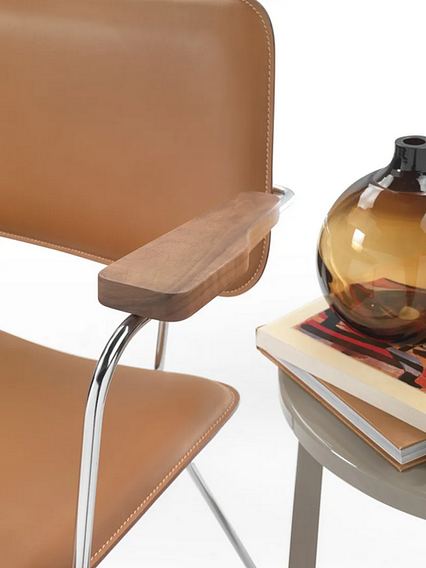 Poltrona con braccioli in pelle conciata a sled base FLEXFORM Echoes S H fabbrica FLEXFORM dall'Italia. Foto №2