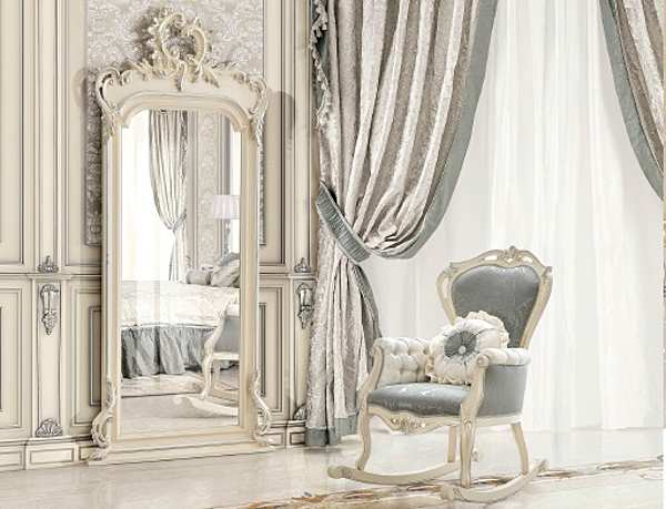 Camera da letto classica ampia con finitura argento avorio e rivestimento in tessuto grigio fabbrica MODENESE GASTONE dall'Italia. Foto №5
