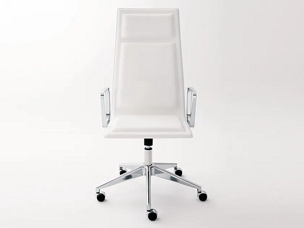 Sedia da ufficio in pelle con braccioli Gallotti&Radice OFX09 con base a 5 razze fabbrica Gallotti & Radice dall'Italia. Foto №1