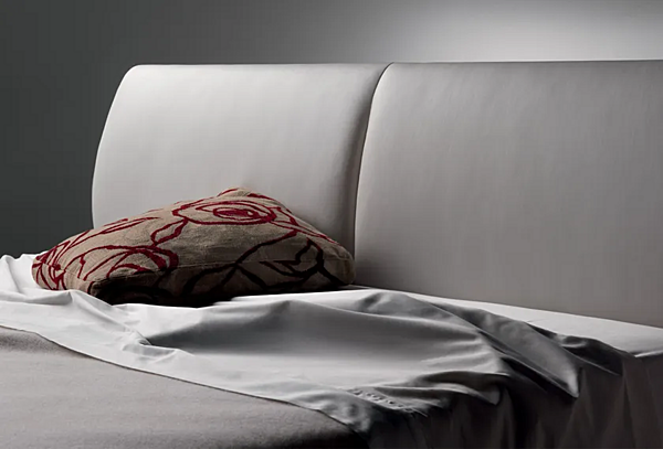 Letto matrimoniale con testiera imbottita in tessuto Eosonno Poltrona Frau fabbrica POLTRONA FRAU dall'Italia. Foto №8