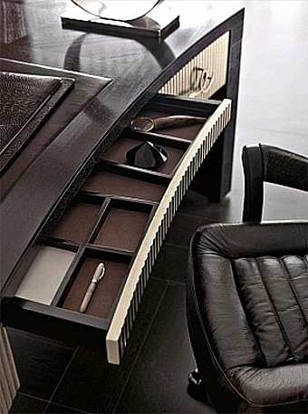 Scrivania FLORENCE COLLECTIONS 581 fabbrica FLORENCE COLLECTIONS dall'Italia