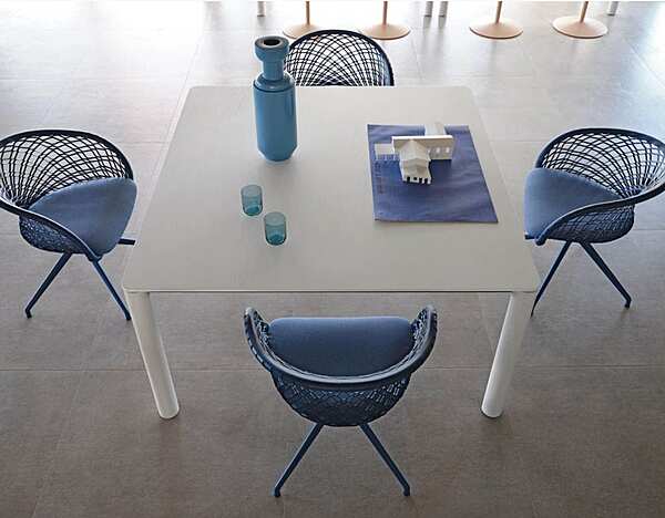 Poltrona MIDJ P47 S2140PX0 fabbrica MIDJ dall'Italia. Foto №3