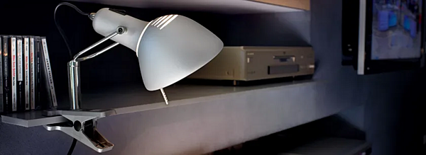 Lampada in alluminio regolabile con morsetto Naomi Lumina 328 fabbrica Lumina dall'Italia. Foto №2
