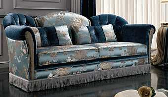 Couch HILTON