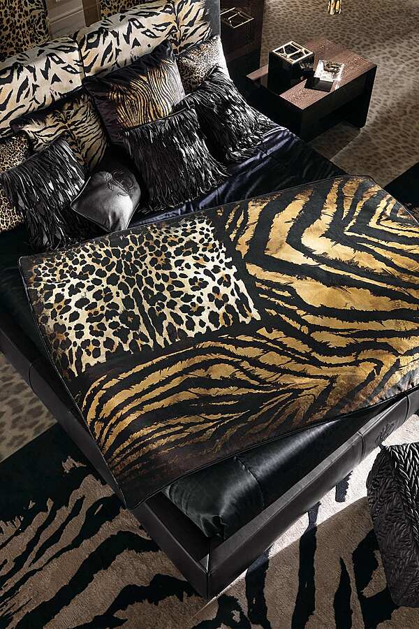 Letto ROBERTO CAVALLI MORNE fabbrica ROBERTO CAVALLI dall'Italia. Foto №7