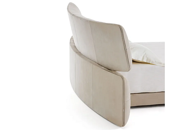 Letto matrimoniale in pelle con testata imbottita Yuna Flou fabbrica Flou dall'Italia. Foto №4