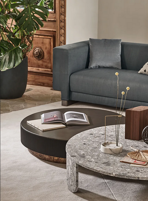 Tavolino da caffè rotondo in legno massello Nori Gallotti&Radice fabbrica Gallotti & Radice dall'Italia. Foto №3