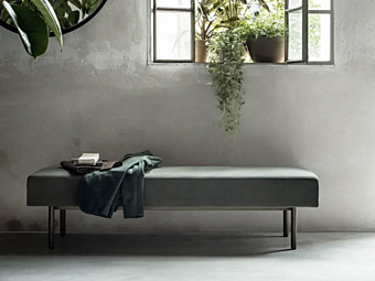 Panca imbottita in tessuto NOVAMOBILI CHURCH fabbrica NOVAMOBILI dall'Italia