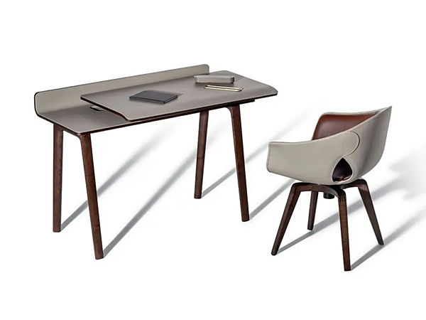 Scrivania segretaria in legno massello con piano in pelle POLTRONA FRAU IREN fabbrica POLTRONA FRAU dall'Italia. Foto №11