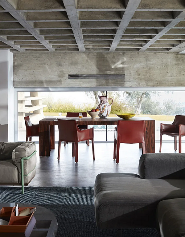 Poltrona in pelle conciata con braccioli CASSINA 413 CAB fabbrica CASSINA dall'Italia. Foto №8