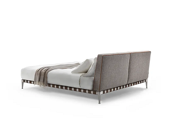 Letto matrimoniale in tessuto con testata imbottita FLEXFORM GREGORY fabbrica FLEXFORM dall'Italia. Foto №3
