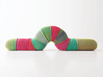 Pouf in feltro con rivestimento rimovibile Metamorfosi Centopeia PAOLA LENTI M306A, M306B
