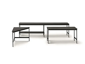 Tavolino alto in marmo con rivista integrata Capilano Arflex Tavolino alto in marmo con rivista integrata Capilano Arflex fabbrica ARFLEX dall'Italia
