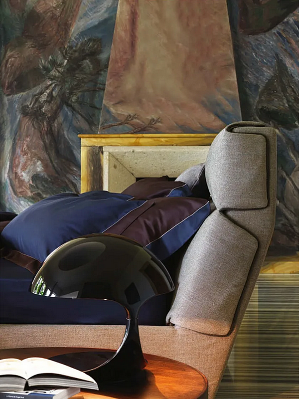 Letto matrimoniale con testata imbottita Flou Gentleman fabbrica Flou dall'Italia. Foto №10