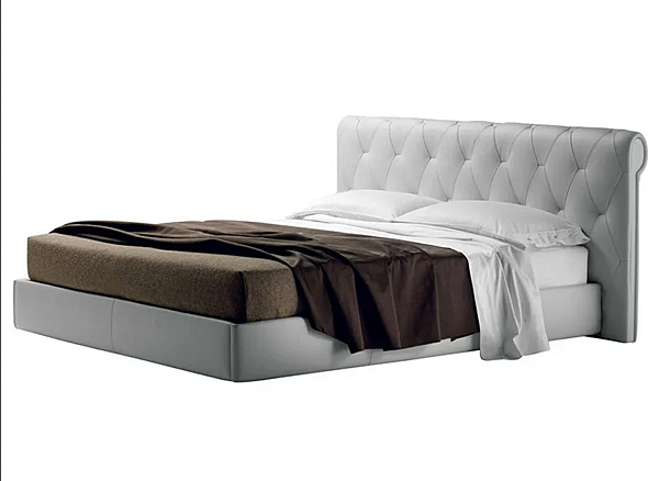 Letto matrimoniale con testata imbottita in tessuto Bluemoon POLTRONA FRAU fabbrica POLTRONA FRAU dall'Italia. Foto №1