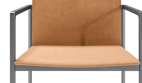 Poltrona con braccioli in pelle conciata CASSINA EVE fabbrica CASSINA dall'Italia. Foto №8