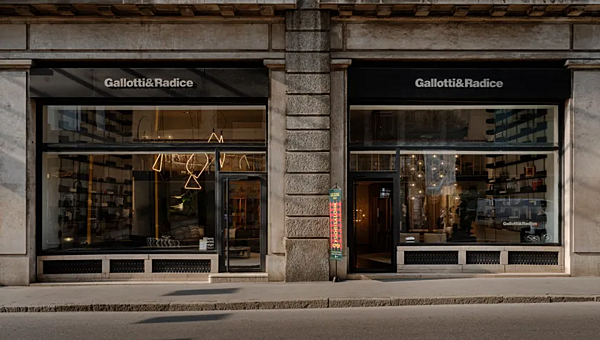 Lampada a sospensione in metallo Spectrum Gallotti&Radice fabbrica Gallotti & Radice dall'Italia. Foto №4