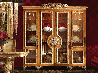 Витрина из дерева с стеклянными дверцами A.R. Arredamenti Royal 712/A fabbrica A.R.ARREDAMENTI SRL dall'Italia