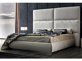 Letto imbottito con testiera alta CORTEZARI THARA 946