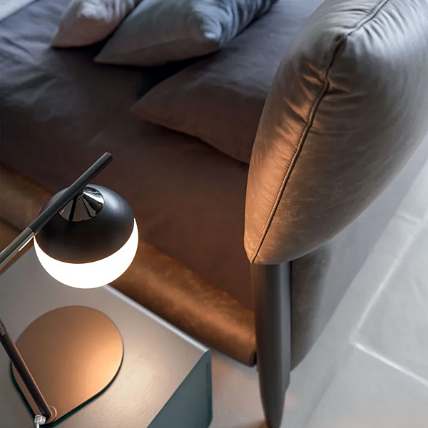 Lampada da tavolo in ferro LED Node CORTEZARI 1491, 1492 fabbrica CORTE ZARI dall'Italia. Foto №13