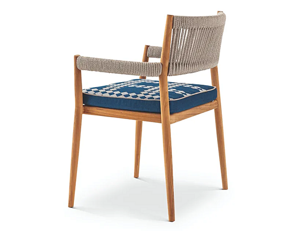 Sedia da giardino in teak con braccioli CASSINA Dine Out fabbrica CASSINA dall'Italia. Foto №5