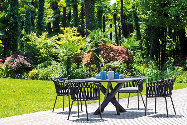 Sedia da giardino in alluminio verniciato a polvere con braccioli Emma Cross VARASCHIN 24810/24811, 24810L/24811L fabbrica VARASCHIN dall'Italia. Foto №15
