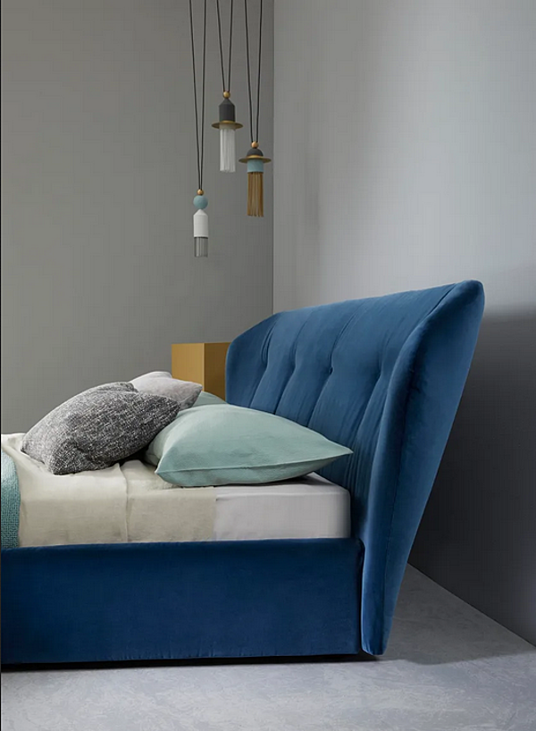 Letto matrimoniale con testiera imbottita in tessuto Saba New York Box fabbrica SABA dall'Italia. Foto №3