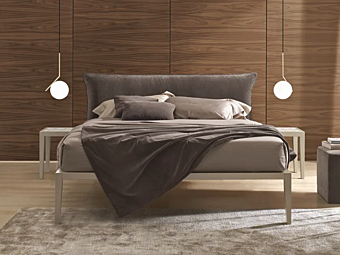 Letto matrimoniale con testata imbottita Lera Show Alto Duomo Design
