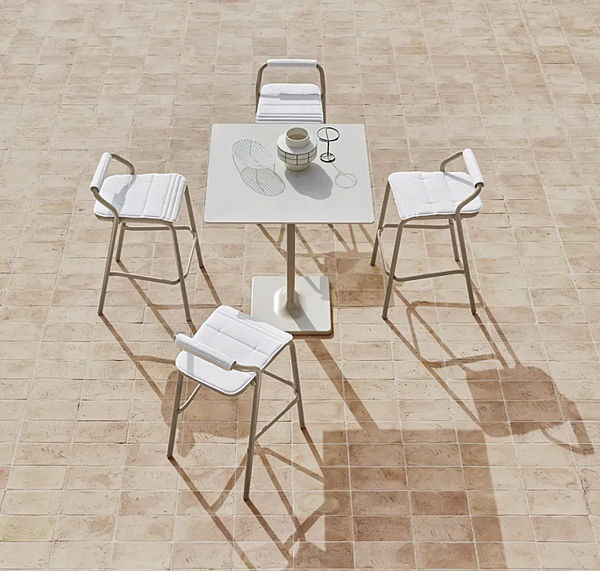 Sgabello da giardino alto impilabile in alluminio Noss VARASCHIN 24550/B, 24551/B, 24552/B, 24553/B fabbrica VARASCHIN dall'Italia. Foto №8