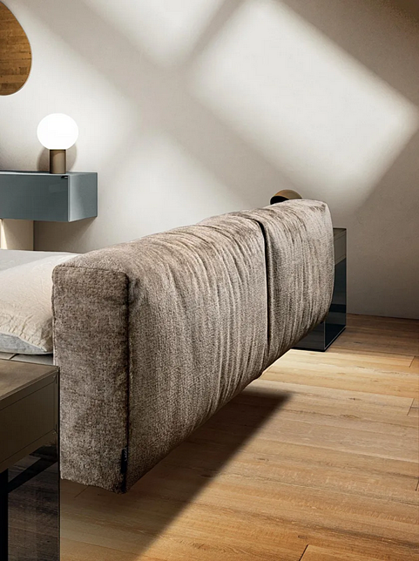 Letto matrimoniale in tessuto con testata imbottita Air Soft LAGO 1562 1562 fabbrica LAGO dall'Italia. Foto №2