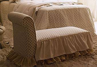 Couch 8409