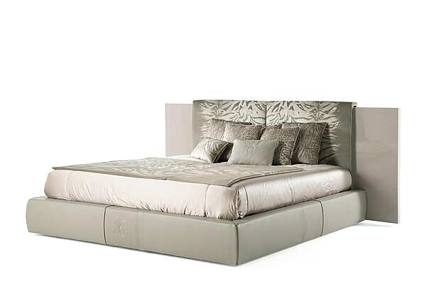 Letto ROBERTO CAVALLI MORNE fabbrica ROBERTO CAVALLI dall'Italia. Foto №3
