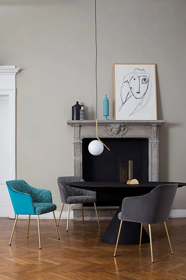 Poltrona imbottita con braccioli in tessuto Isabelle Saba fabbrica SABA dall'Italia. Foto №3