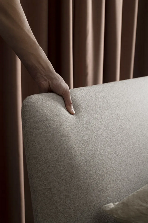Letto imbottito con illuminazione integrata Kristalia Legri fabbrica Kristalia dall'Italia. Foto №16