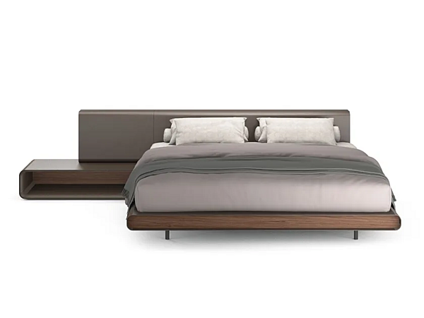 Letto matrimoniale in pelle conciata con comodini integrati Tube i 4 Mariani fabbrica i 4 Mariani dall'Italia. Foto №2