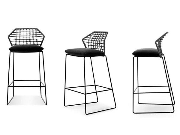 Садовый табурет из высокофабричной ткани Saba  New York Soleil fabbrica SABA dall'Italia. Foto №3