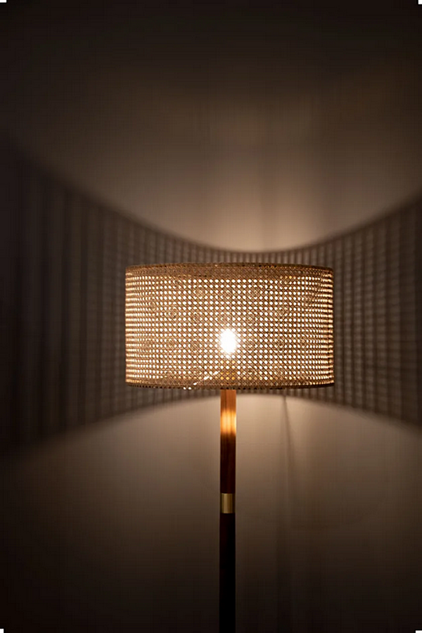 Лампа напольная из соломки PARTAGAS FORMITALIA VIENNA Partagas-FloorLamp fabbrica FORMITALIA dall'Italia. Foto №5