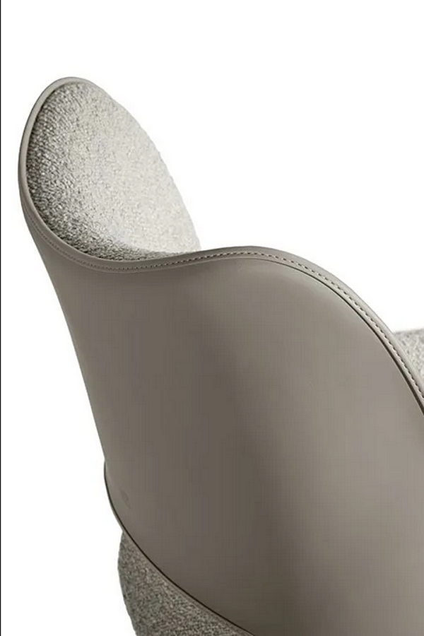 Poltrona con rivestimento in tessuto Nice Poltrona Frau fabbrica POLTRONA FRAU dall'Italia. Foto №6