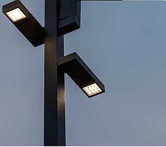 Lampada da terra DELTALIGHT Polesano