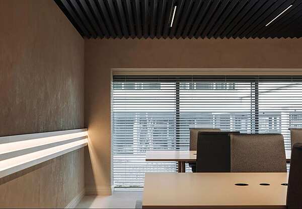 Lampadario DELTALIGHT D-Liner fabbrica DELTALIGHT dall'Italia. Foto №3