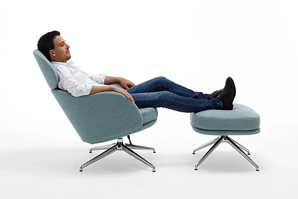 Pouf imbottito con base a 4 razze Saba collezione Sunset fabbrica SABA dall'Italia. Foto №4