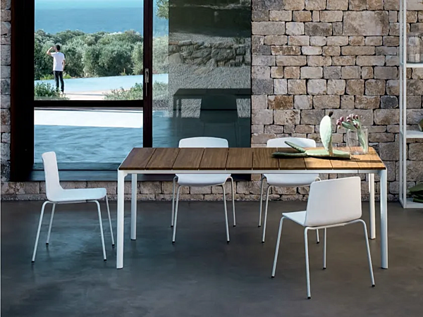 Tavolo da giardino rettangolare allungabile in teak Maki slattato Kristalia fabbrica Kristalia dall'Italia. Foto №6
