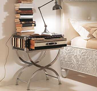 Тумбочка прикроватная с ящиками из дерева Bizzotto Italia 559