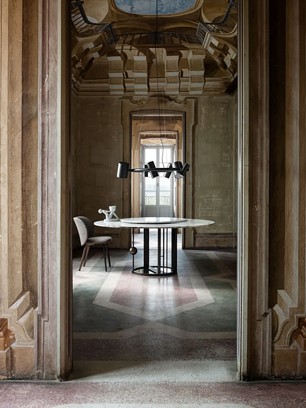 Tavolo rotondo in marmo con struttura in ottone GHIDINI1961 Merlino fabbrica GHIDINI1961 dall'Italia. Foto №2