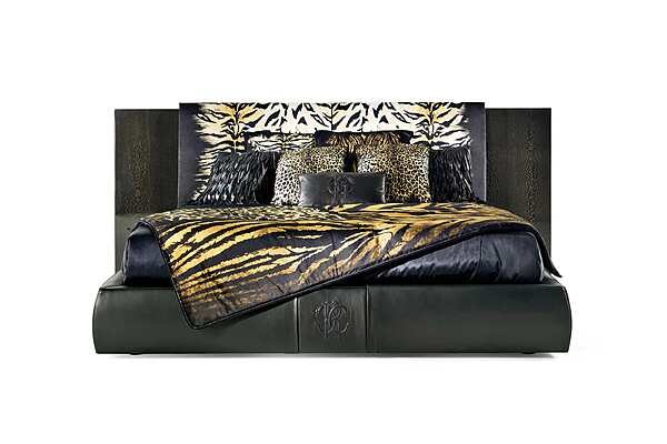Letto ROBERTO CAVALLI MORNE fabbrica ROBERTO CAVALLI dall'Italia. Foto №1