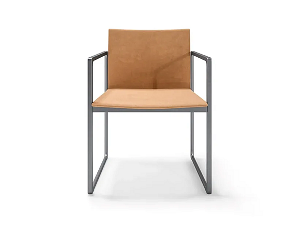 Poltrona con braccioli in pelle conciata CASSINA EVE fabbrica CASSINA dall'Italia. Foto №2