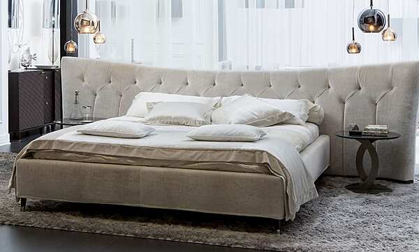 Letto matrimoniale con testata trapuntata in tessuto OPERA CONTEMPORARY ANGELO CAPPELLINI Butterfly fabbrica OPERA CONTEMPORARY dall'Italia. Foto №4