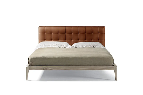 Letto matrimoniale in legno massello con testiera imbottita DALE SIG RE P 622 fabbrica Dale Italia (by Cantiero) dall'Italia. Foto №5