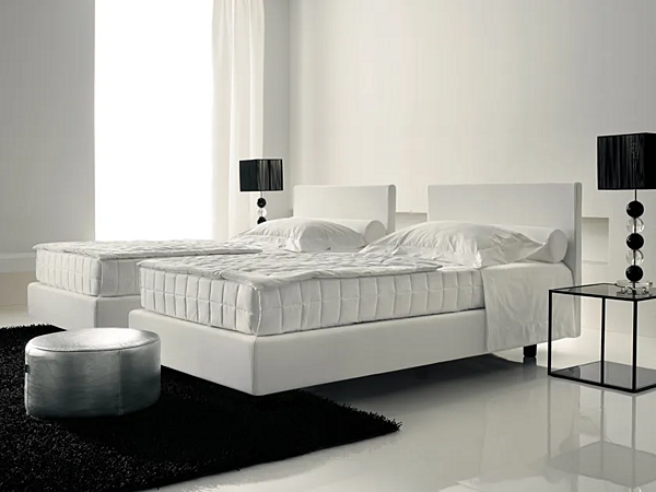 Letto matrimoniale con contenitore in legno Derby Duomo Design fabbrica Duomo Design dall'Italia. Foto №1