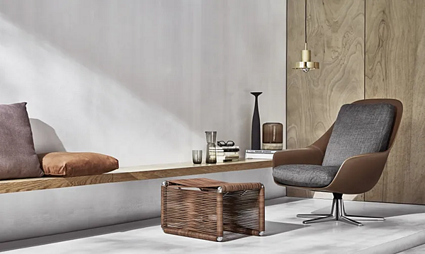 Poltrona girevole in pelle con base a 5 razze e braccioli FLEXFORM Sveva fabbrica FLEXFORM dall'Italia. Foto №8